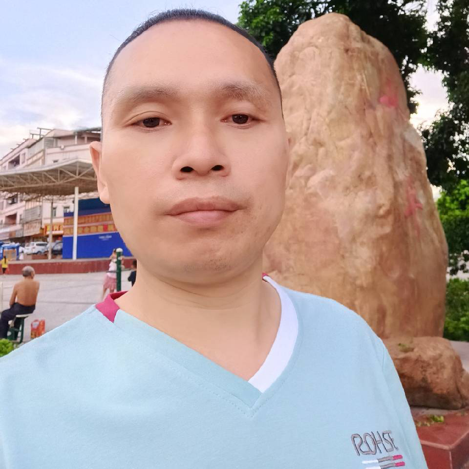 白开水等于慈祥的照片