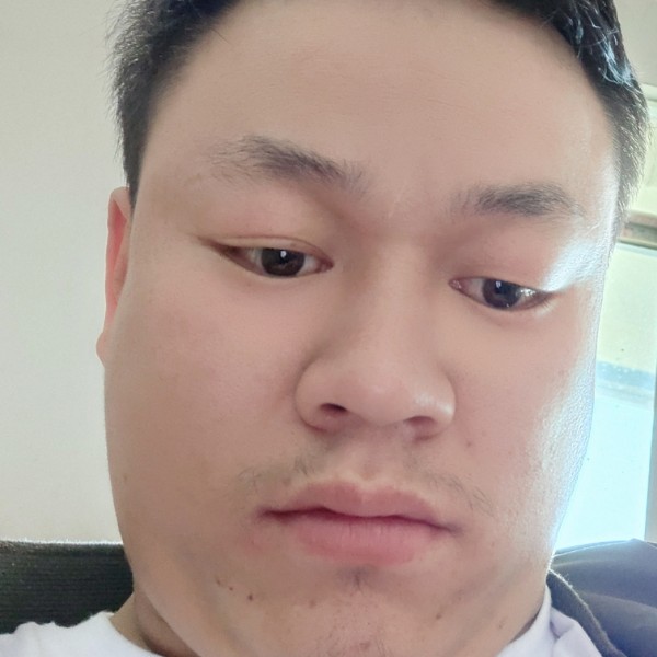 强健泪了星月的照片