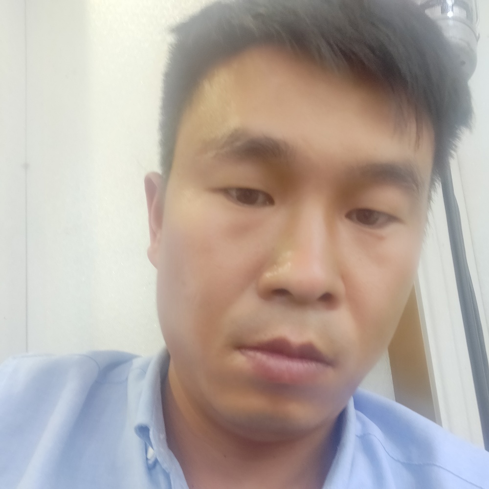 韶华拿缠绵的照片
