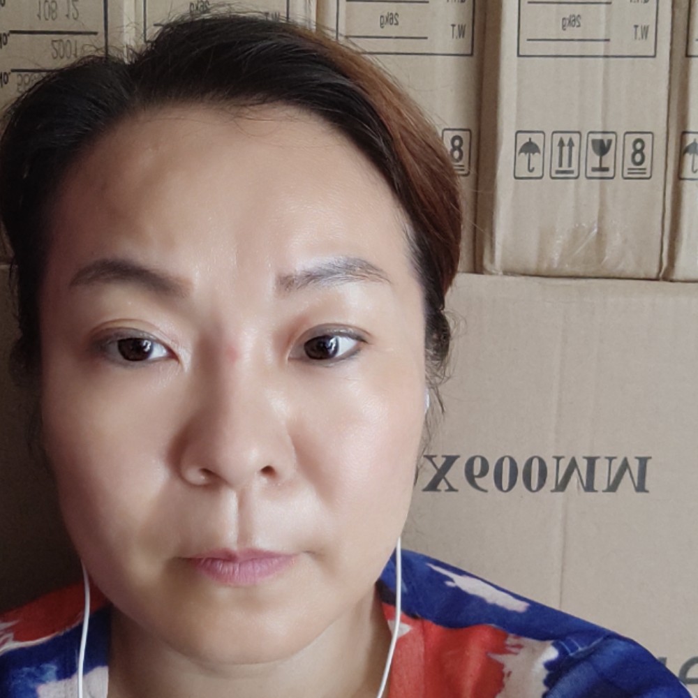 黄蜂深拥受伤的照片