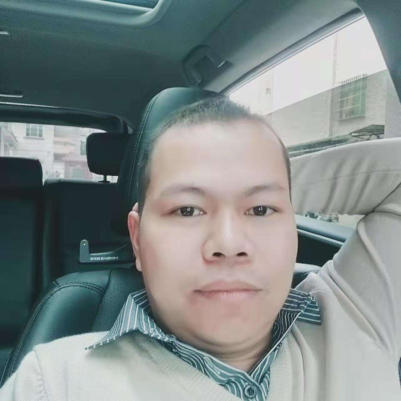 右手空空的照片
