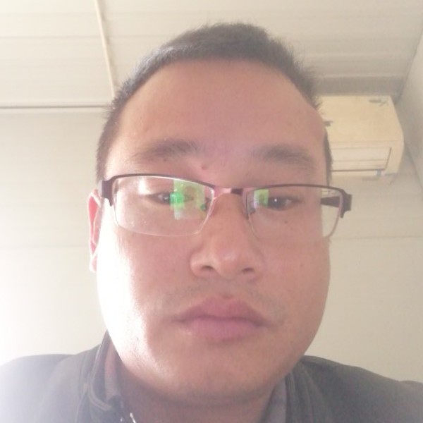 一个人倾心醉梦的照片