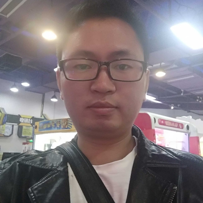 浮波爱欢呼的照片