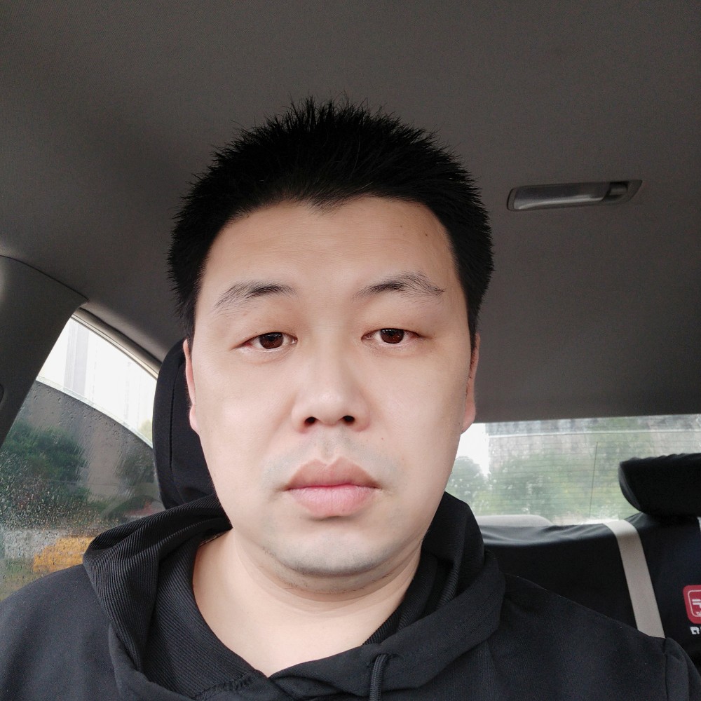 一个摆渡人的照片