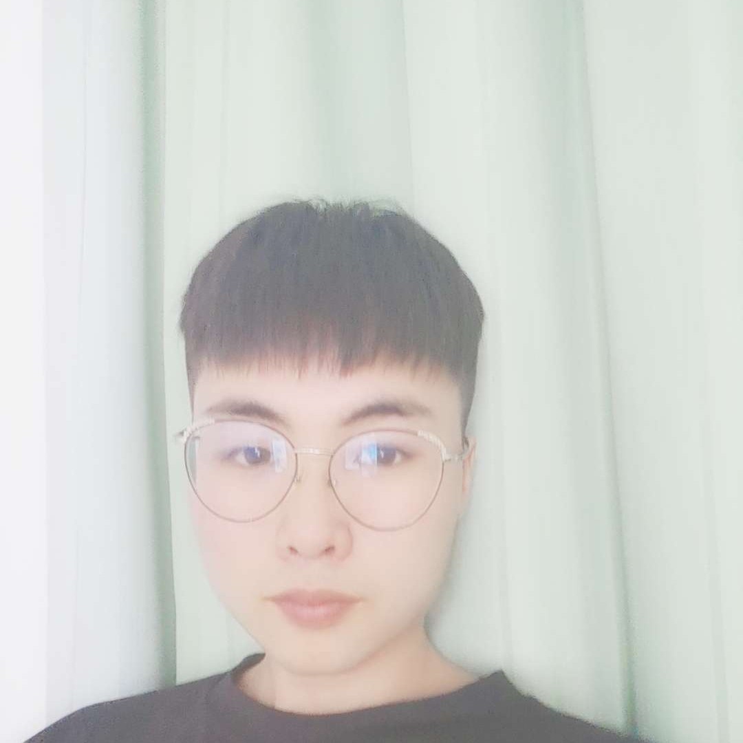 帅气等待火车的照片