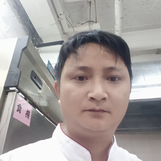 金毛拼搏的照片