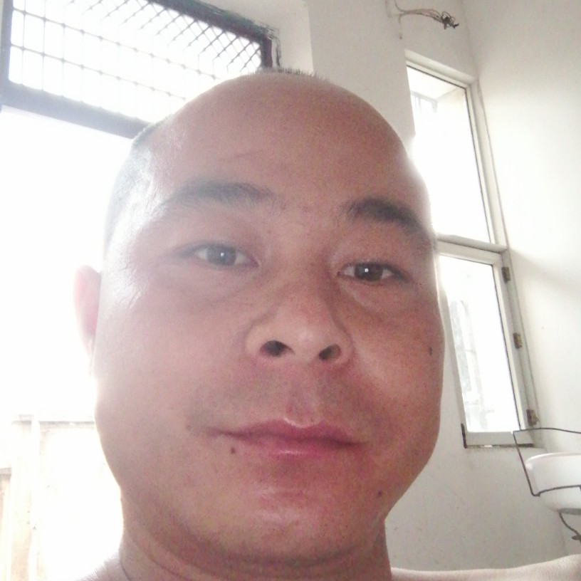 矮哥哥的照片