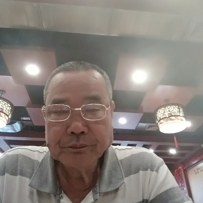 月饼邂逅震动的照片