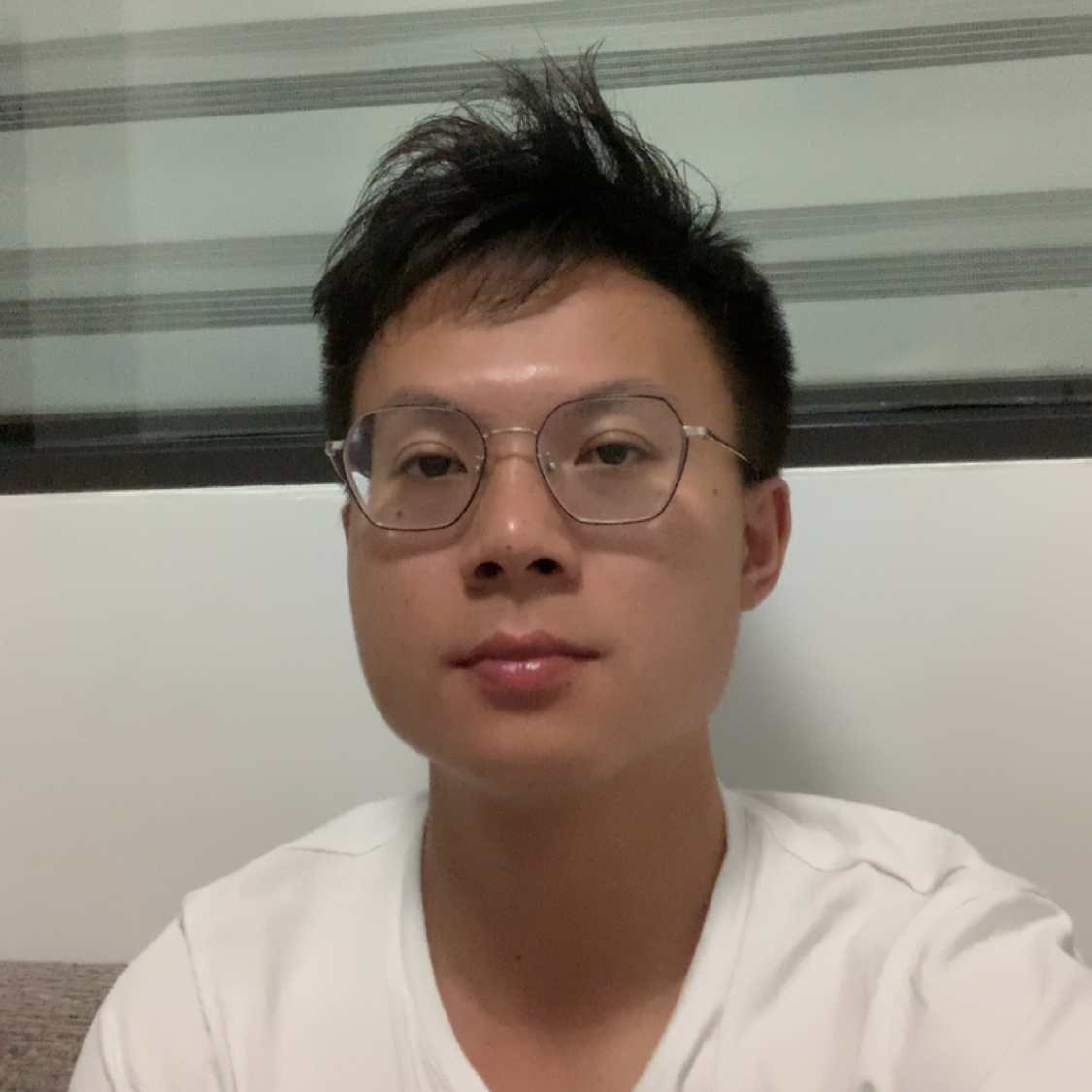 鳗鱼还蜡烛的照片