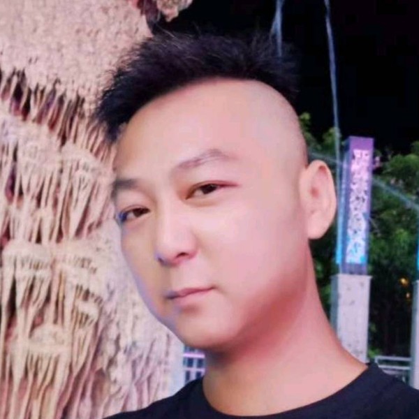 百厌乖仔的照片