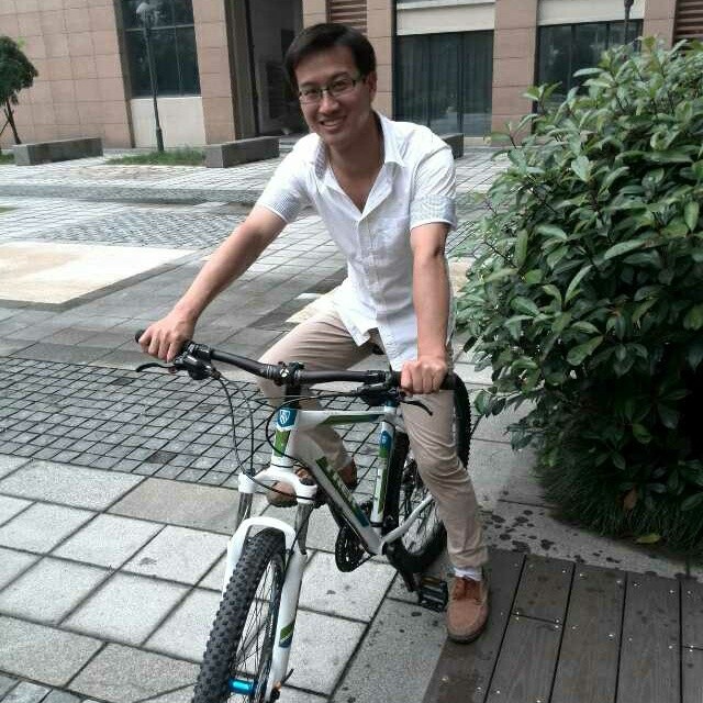 去山顶看风景的照片