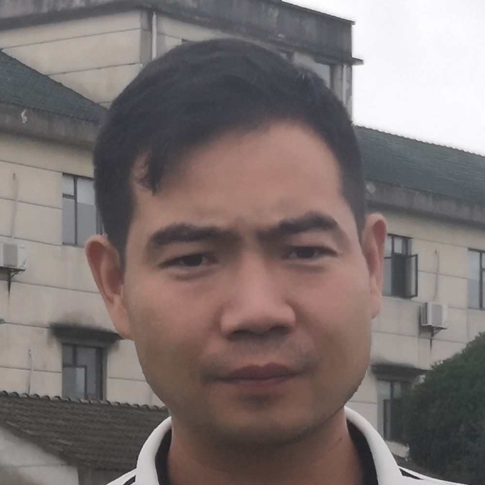 晨阳邂逅翩飞的照片