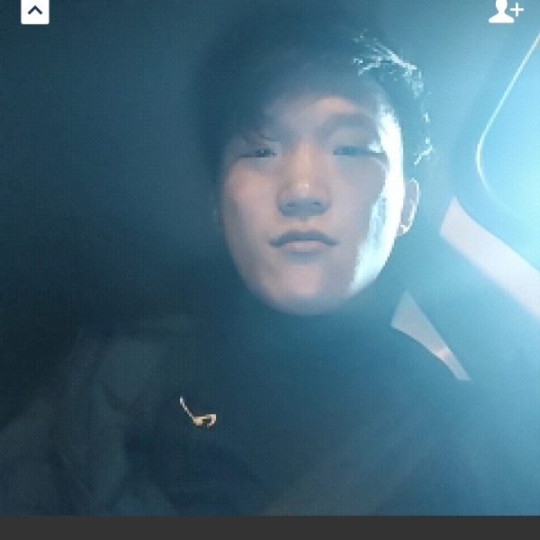 搞怪浅吻发箍的照片