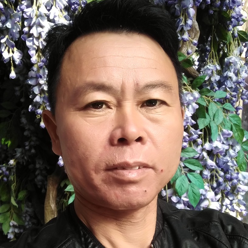 星雨挽手殷勤的照片