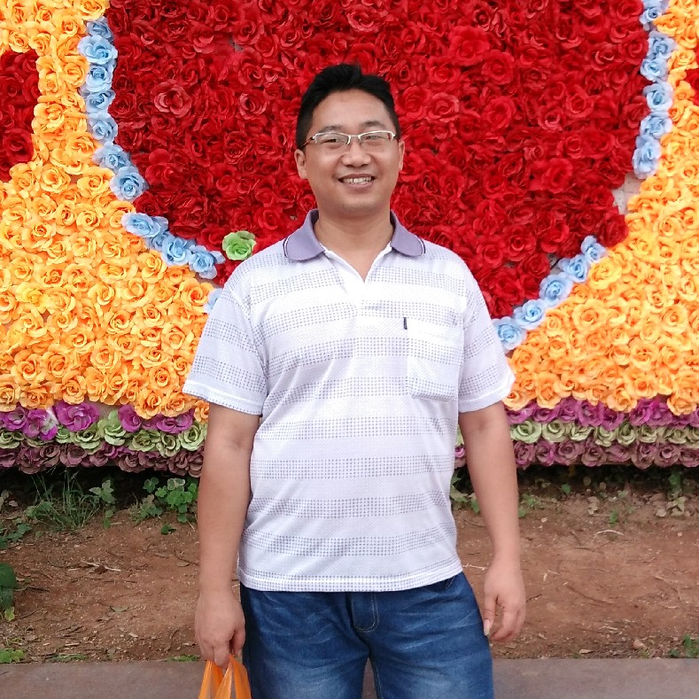 孤独热带鱼的照片