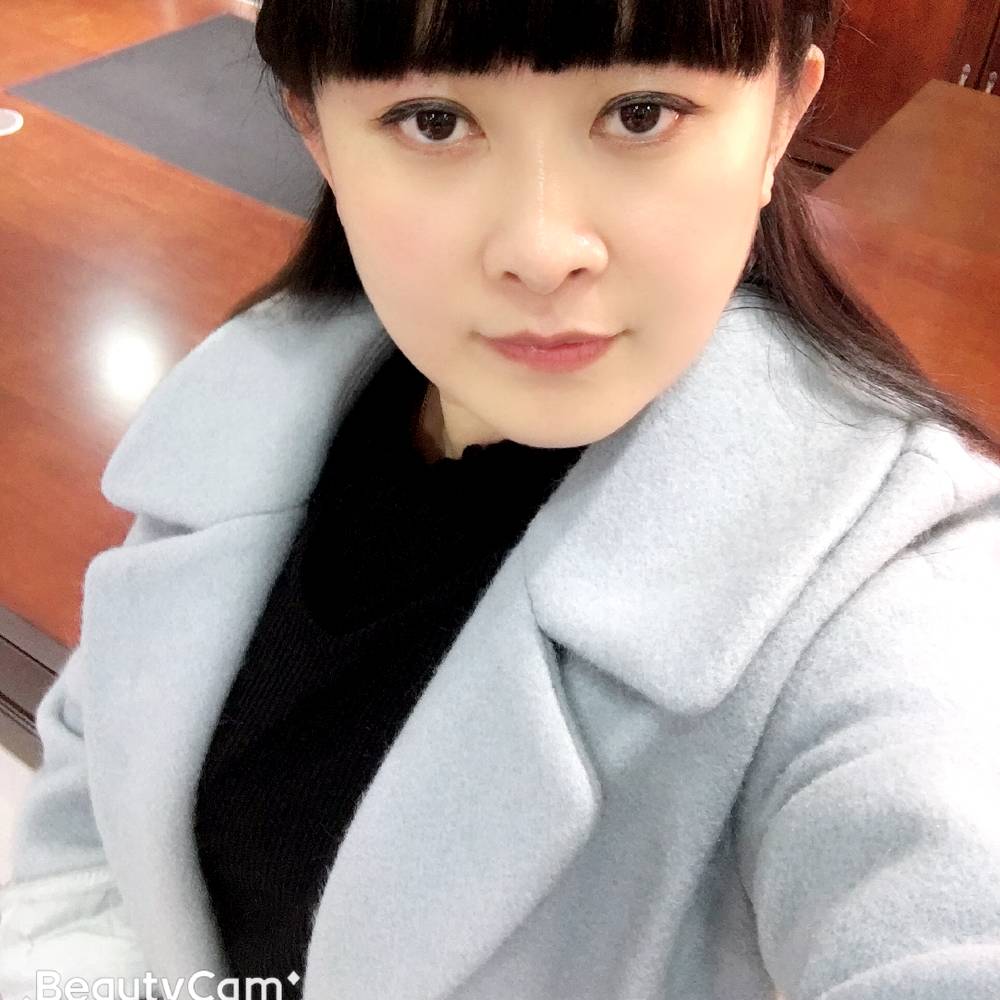 酷酷邂逅鲜花的照片