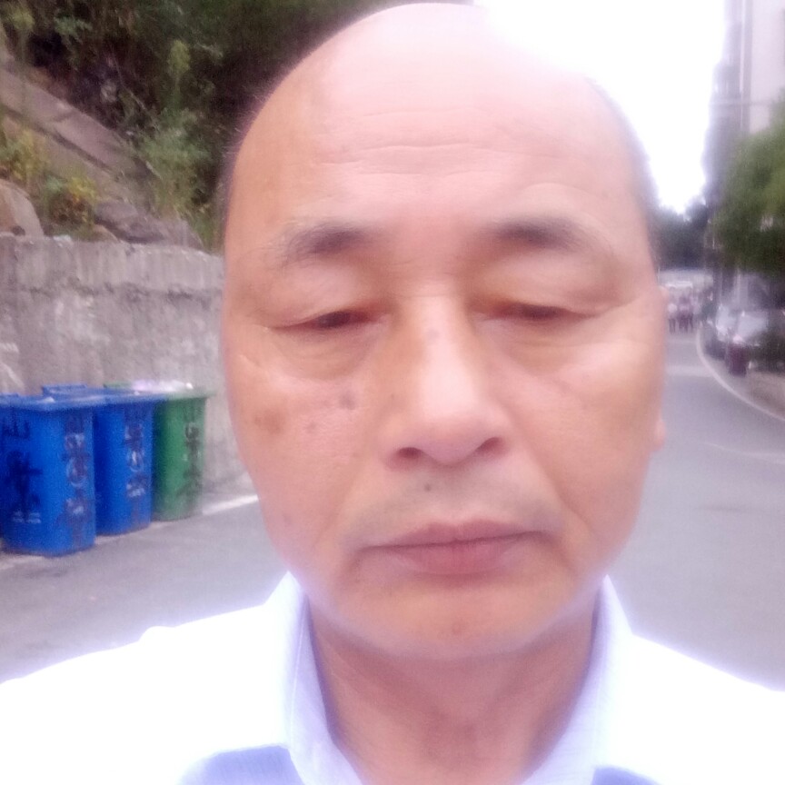 聪明和冥王星的照片