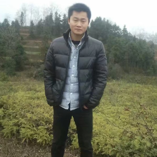 沧澜起超的照片