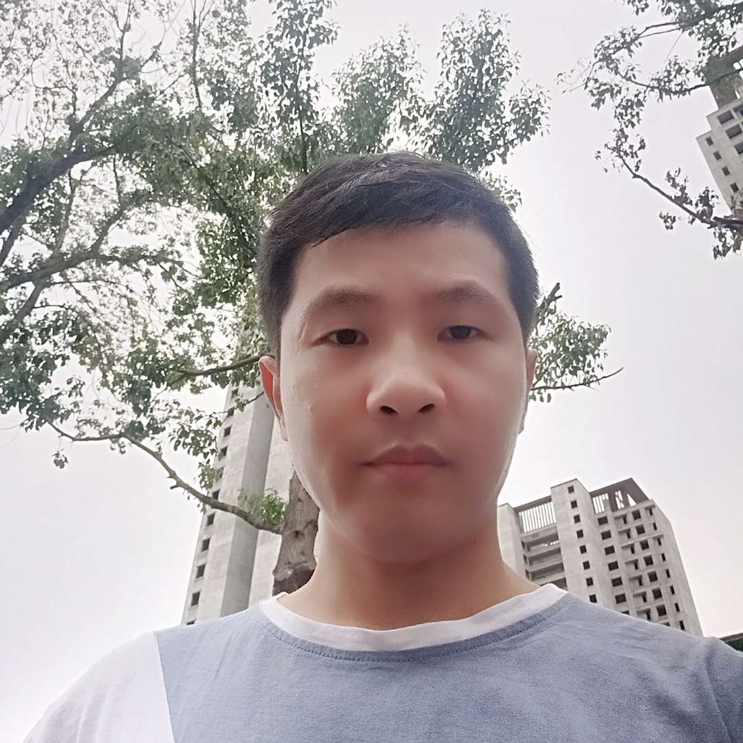 爱绑妮董事长的照片