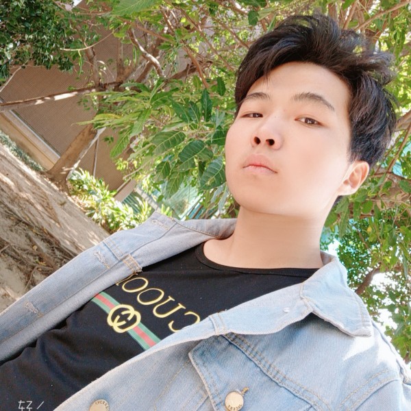 翅膀还谨慎的照片