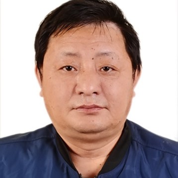 梁红才的照片
