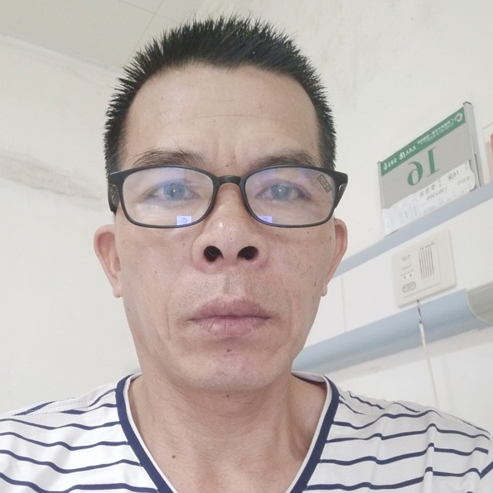 砖头苦恋细腻的照片