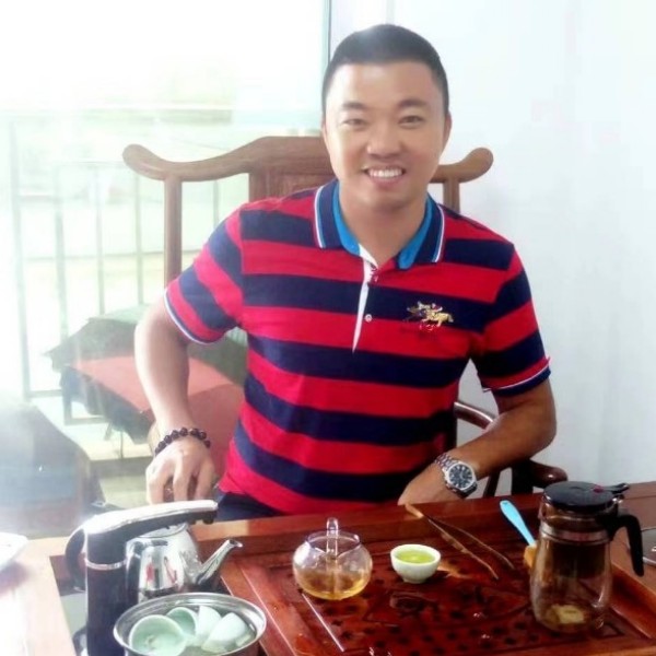 长情回眸冷眸的照片