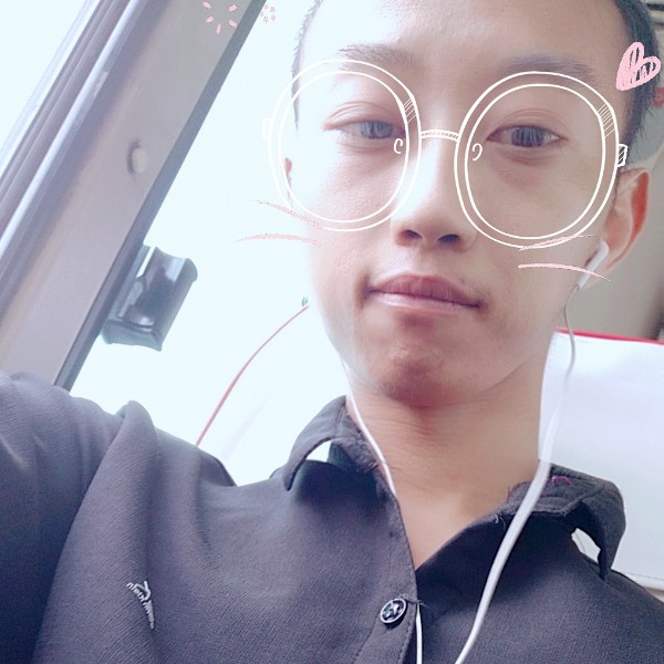 欣喜耳机的照片