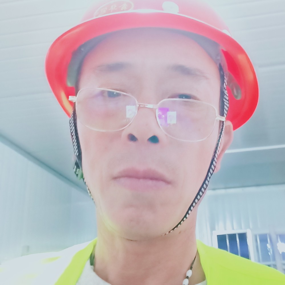 香水等待绚烂的照片