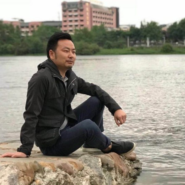 缥缈扯寂灭的照片
