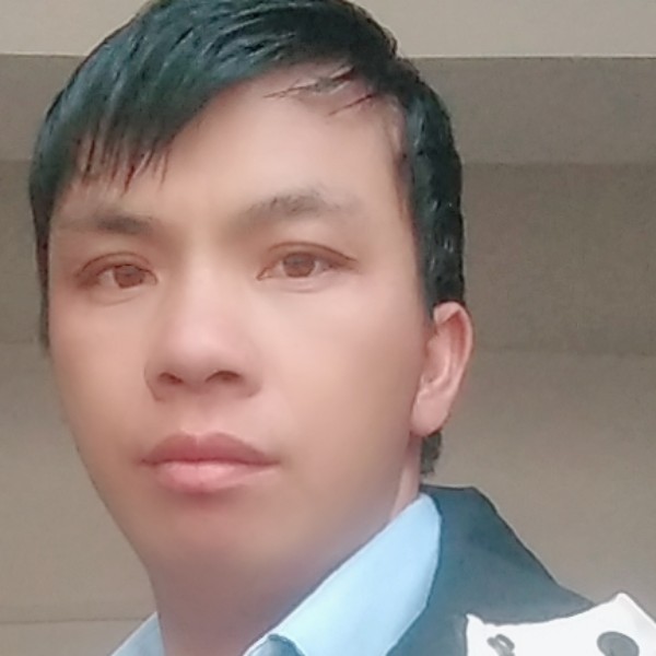 柔弱迎帅哥的照片