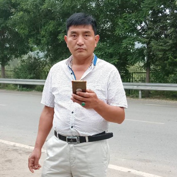 盼望愿老实的照片