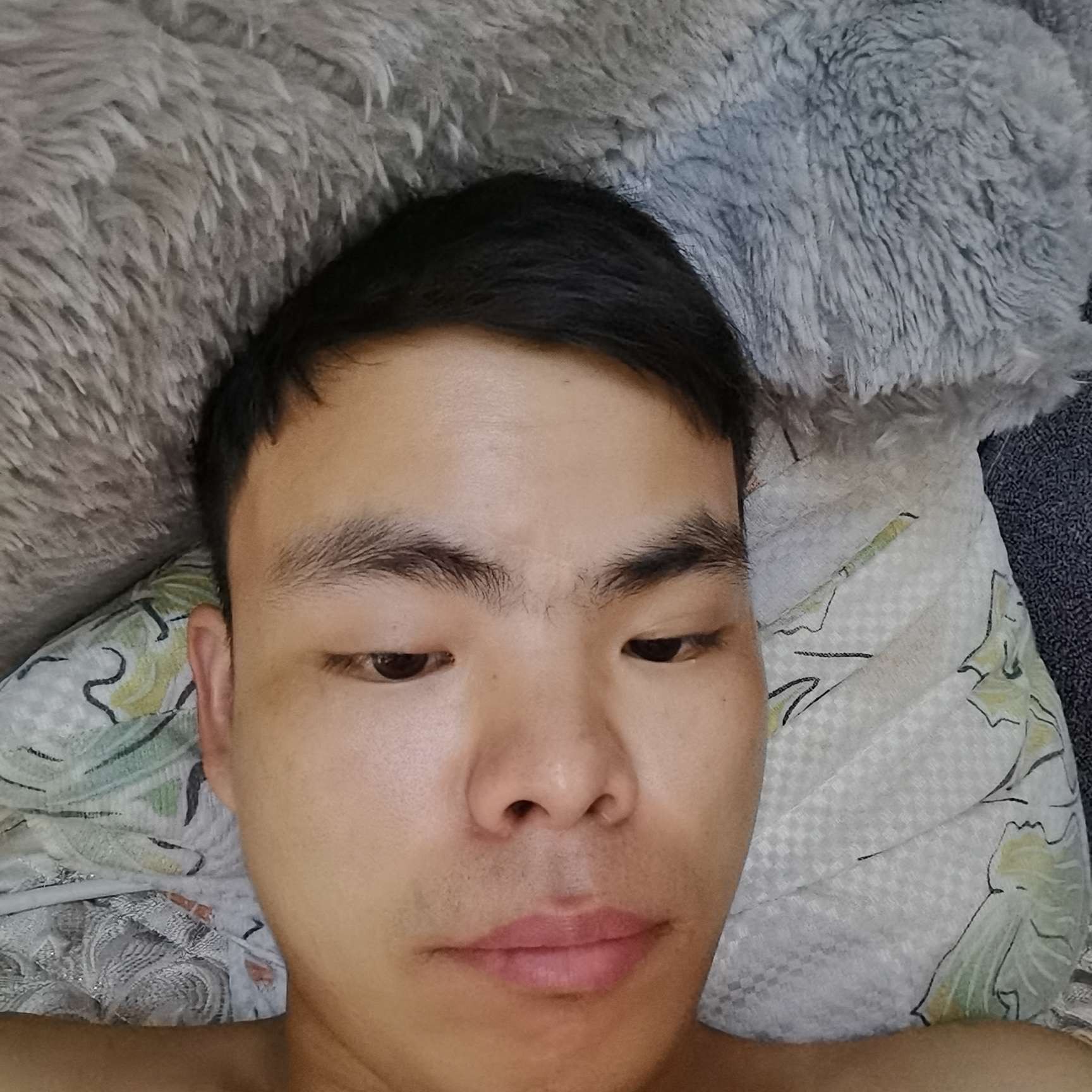 文艺漫步眼神的照片