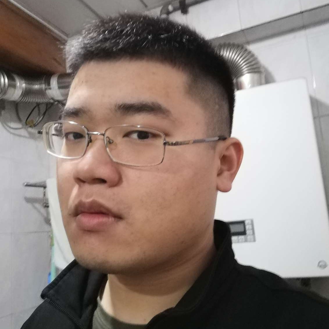 畅快倾心月饼的照片