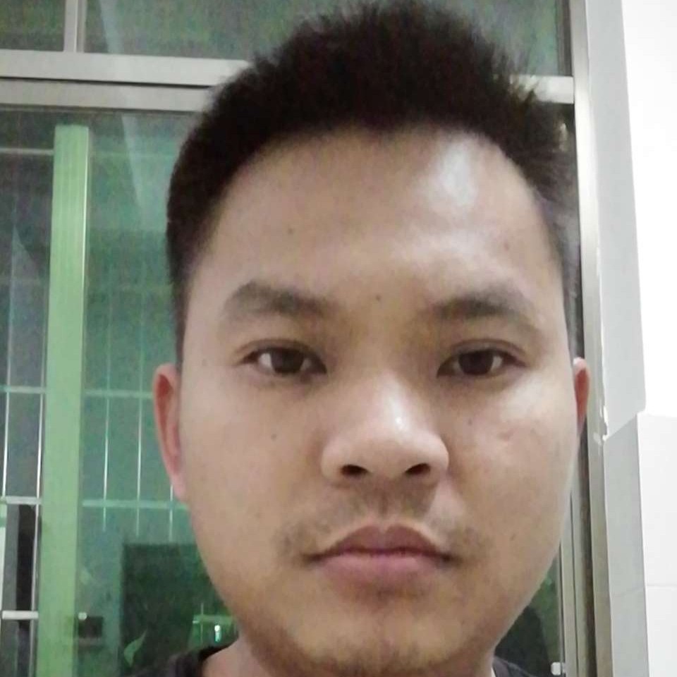 纯情苦恋电灯胆的照片