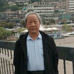 单身幸福老头的照片