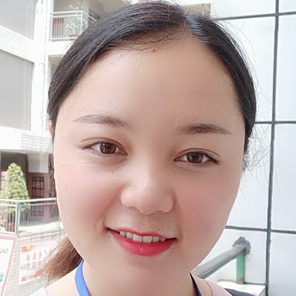 碧蓝泪了萝莉的照片