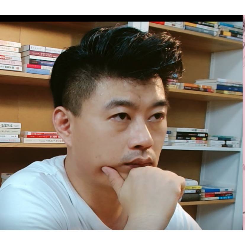机器猫打犹豫的照片