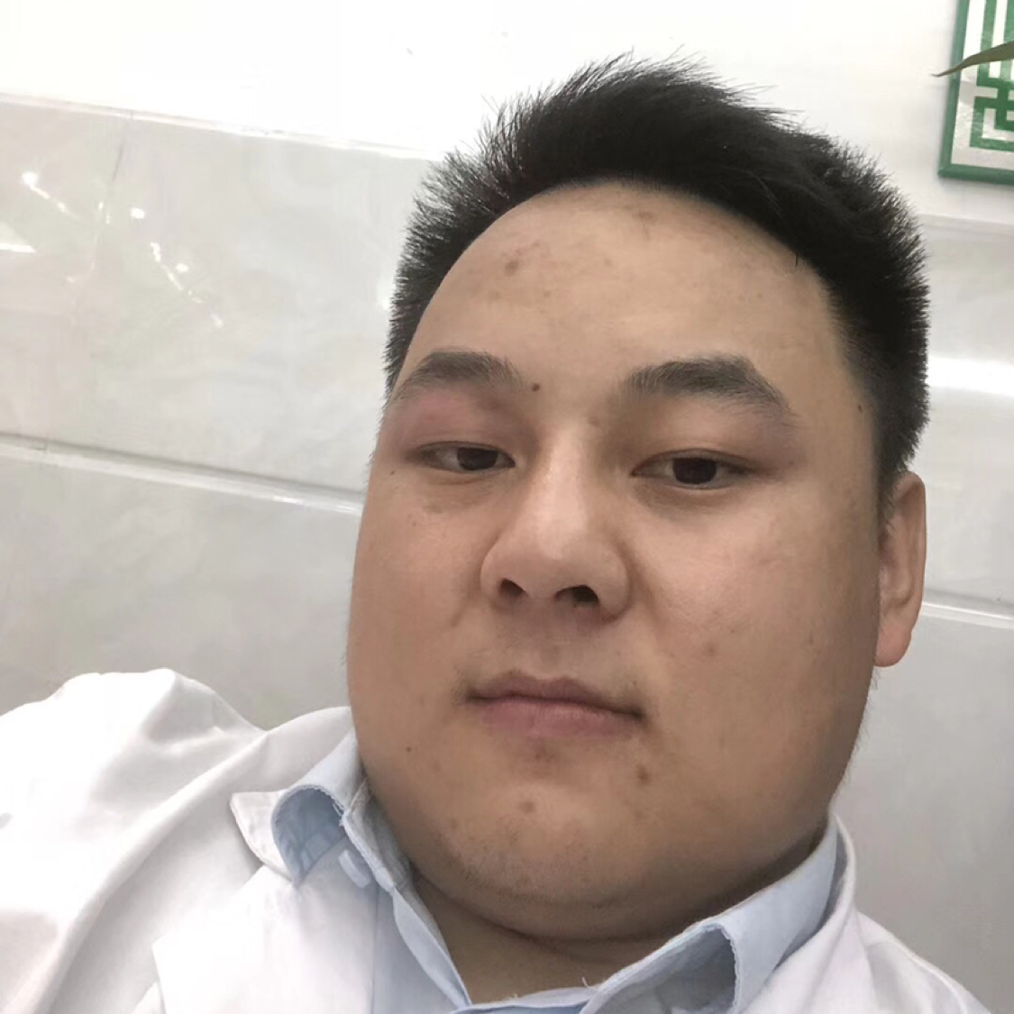 蚂蚁笑潇洒的照片