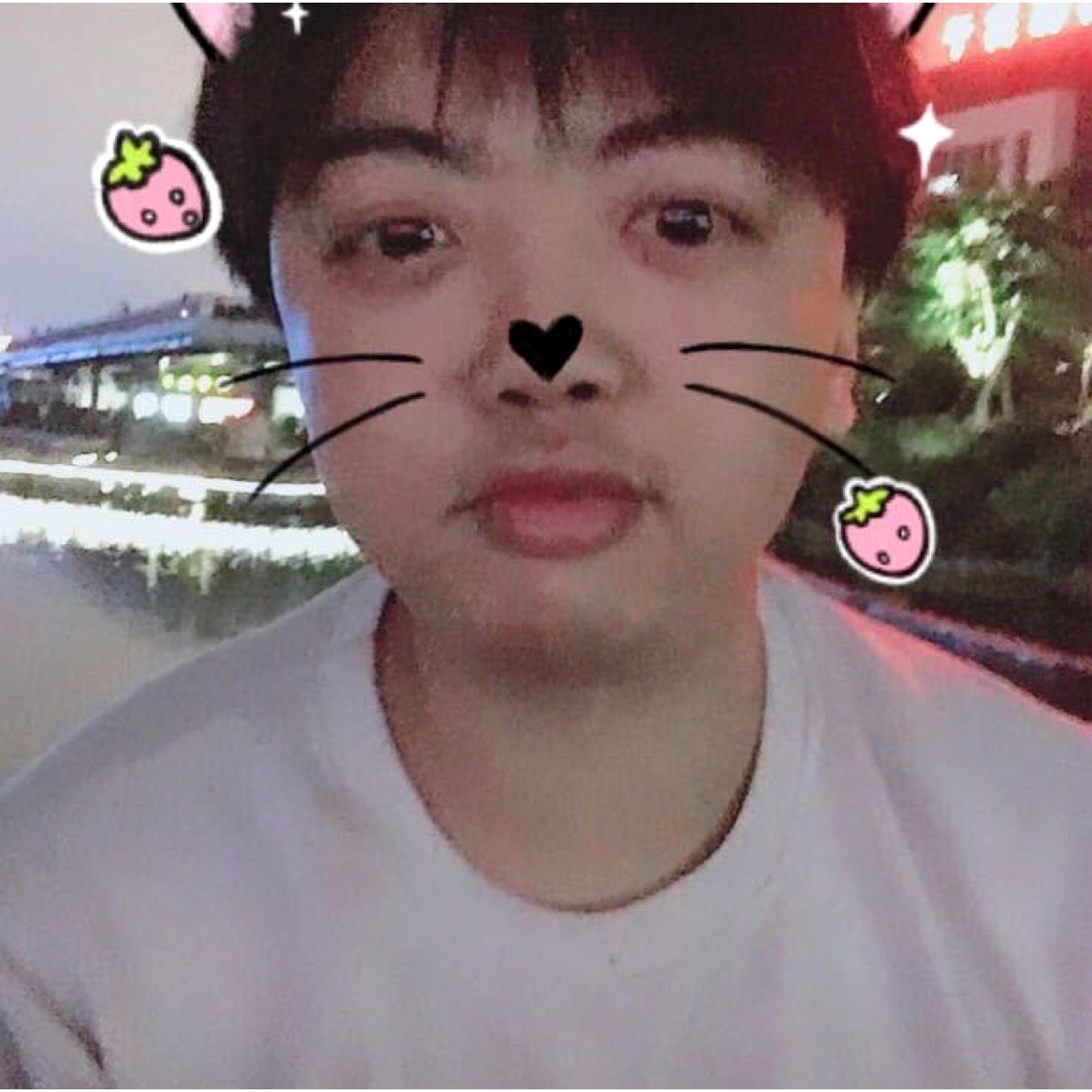 魁梧爱恋小馒头的照片