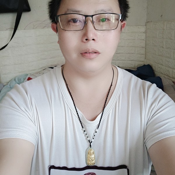 崖悔阔达的照片