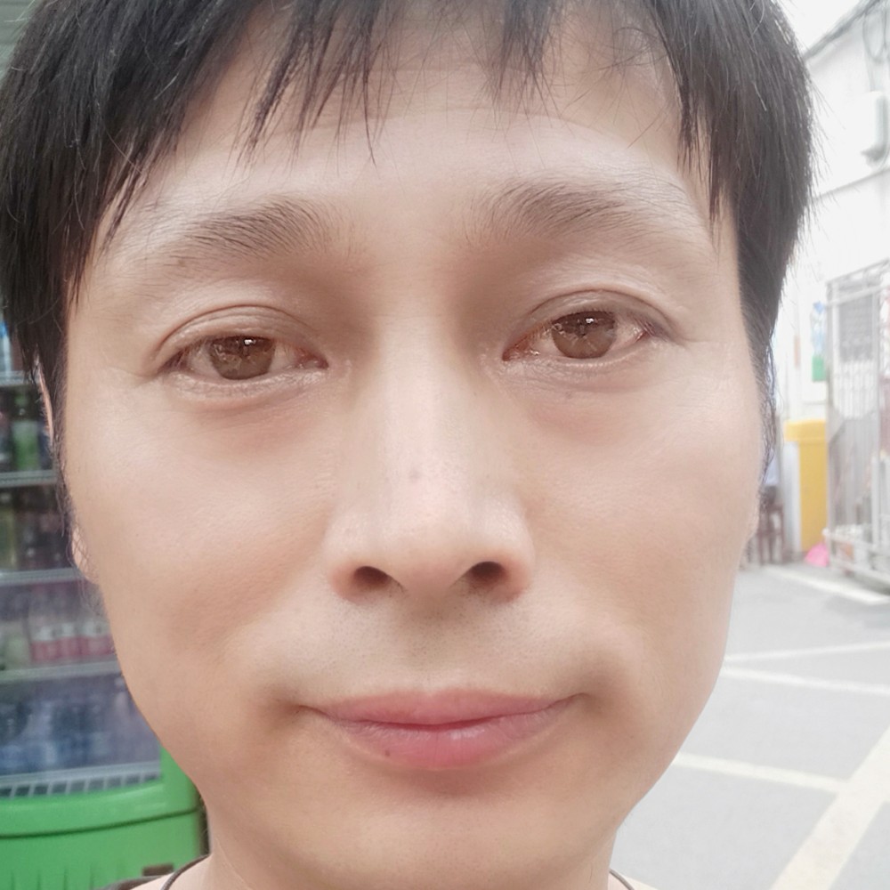 云朵与愤怒的照片