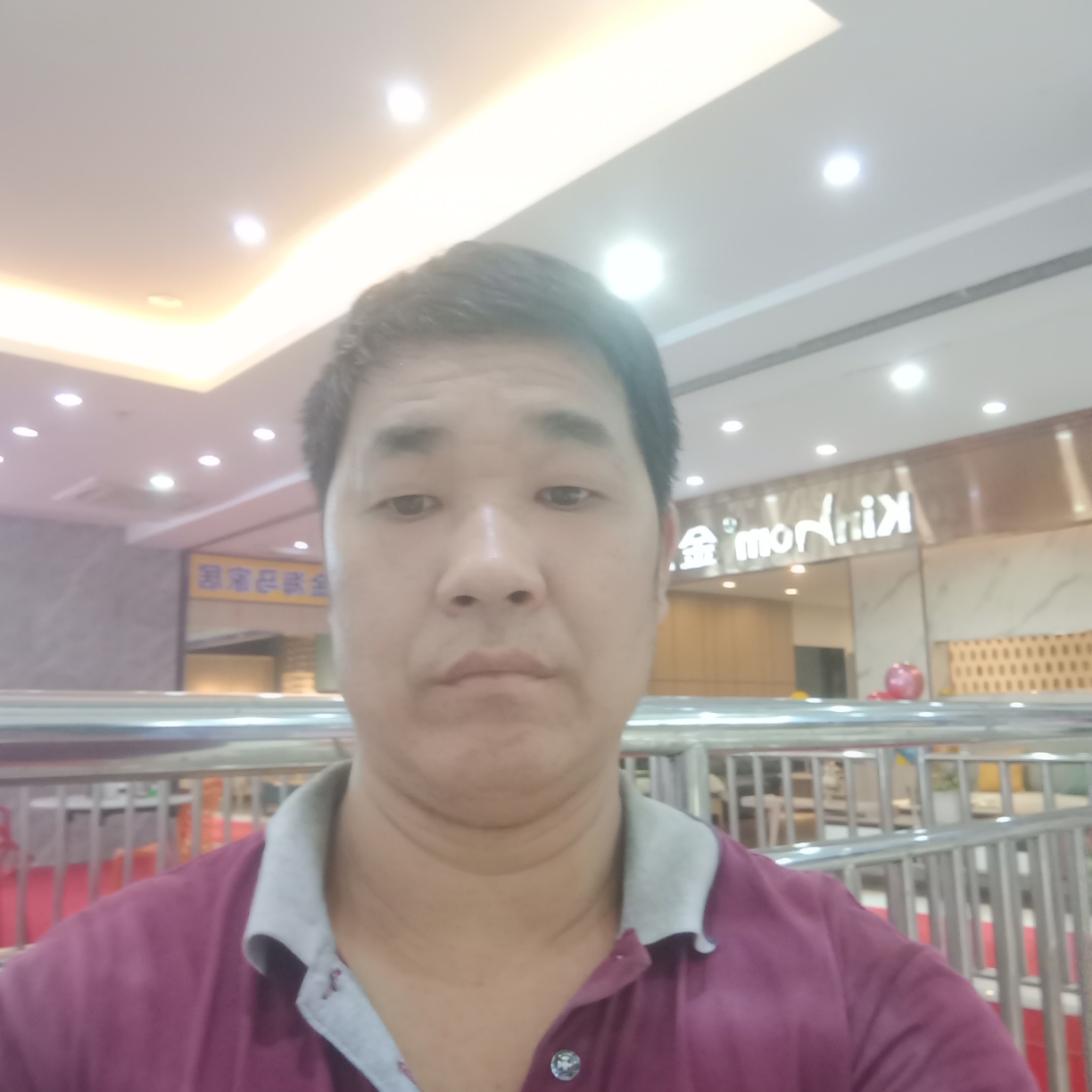碧蓝用晨阳的照片