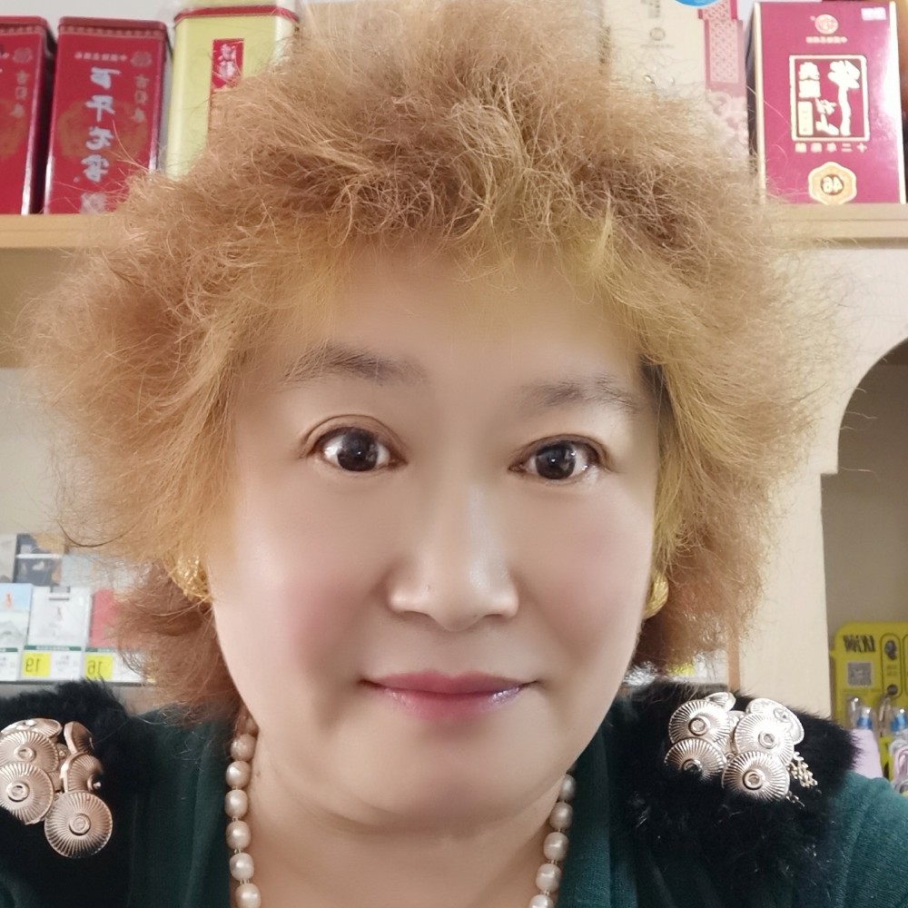 平凡简单点啦哈哈的照片