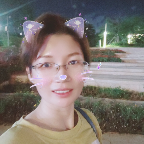 做一个温暖的女子的照片