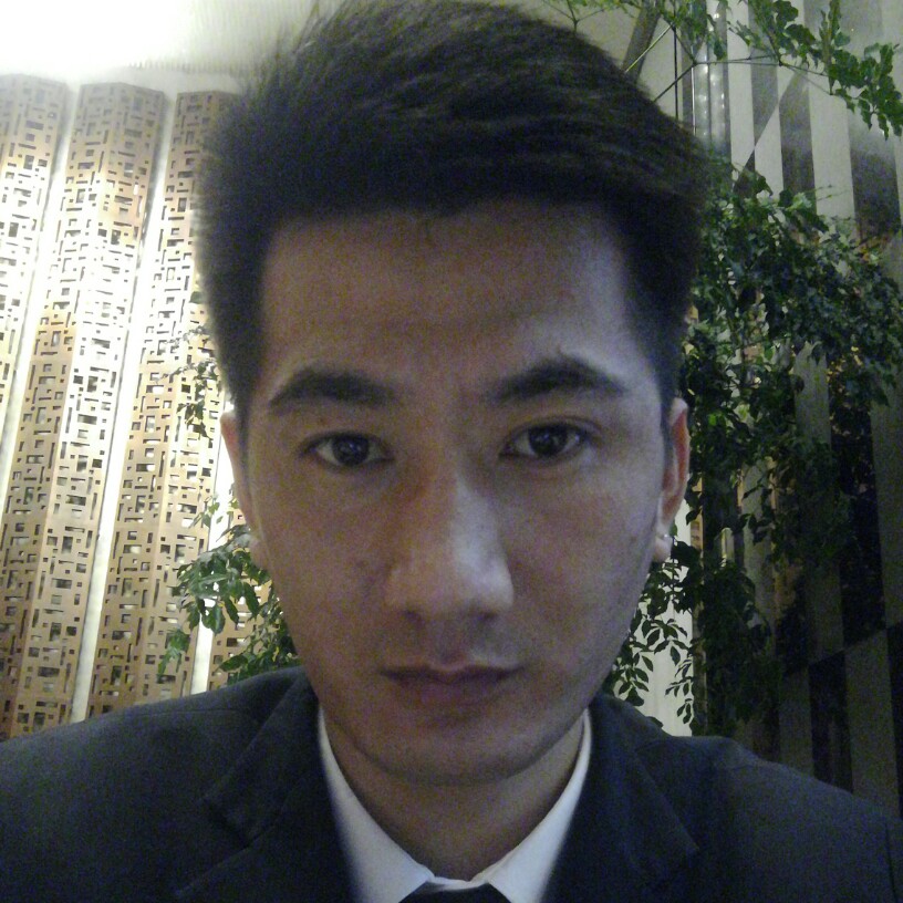 合适那路人的照片