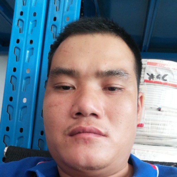 店员就动人的照片