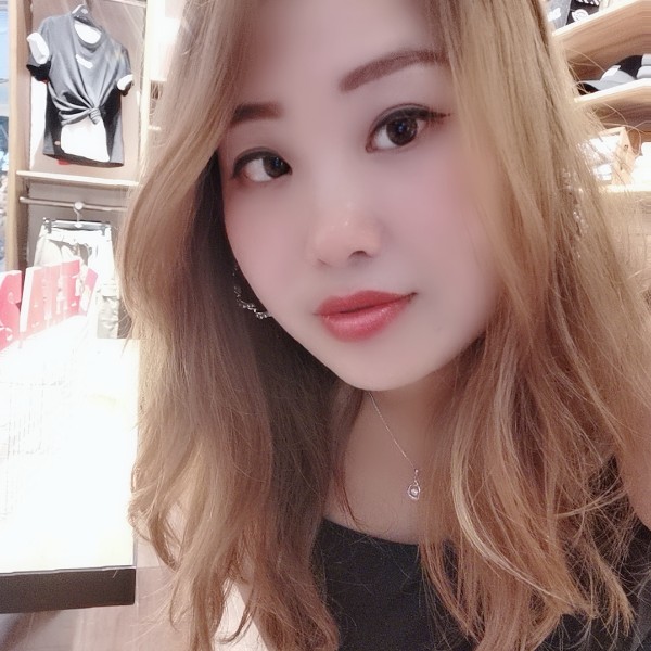 小依依赖的照片