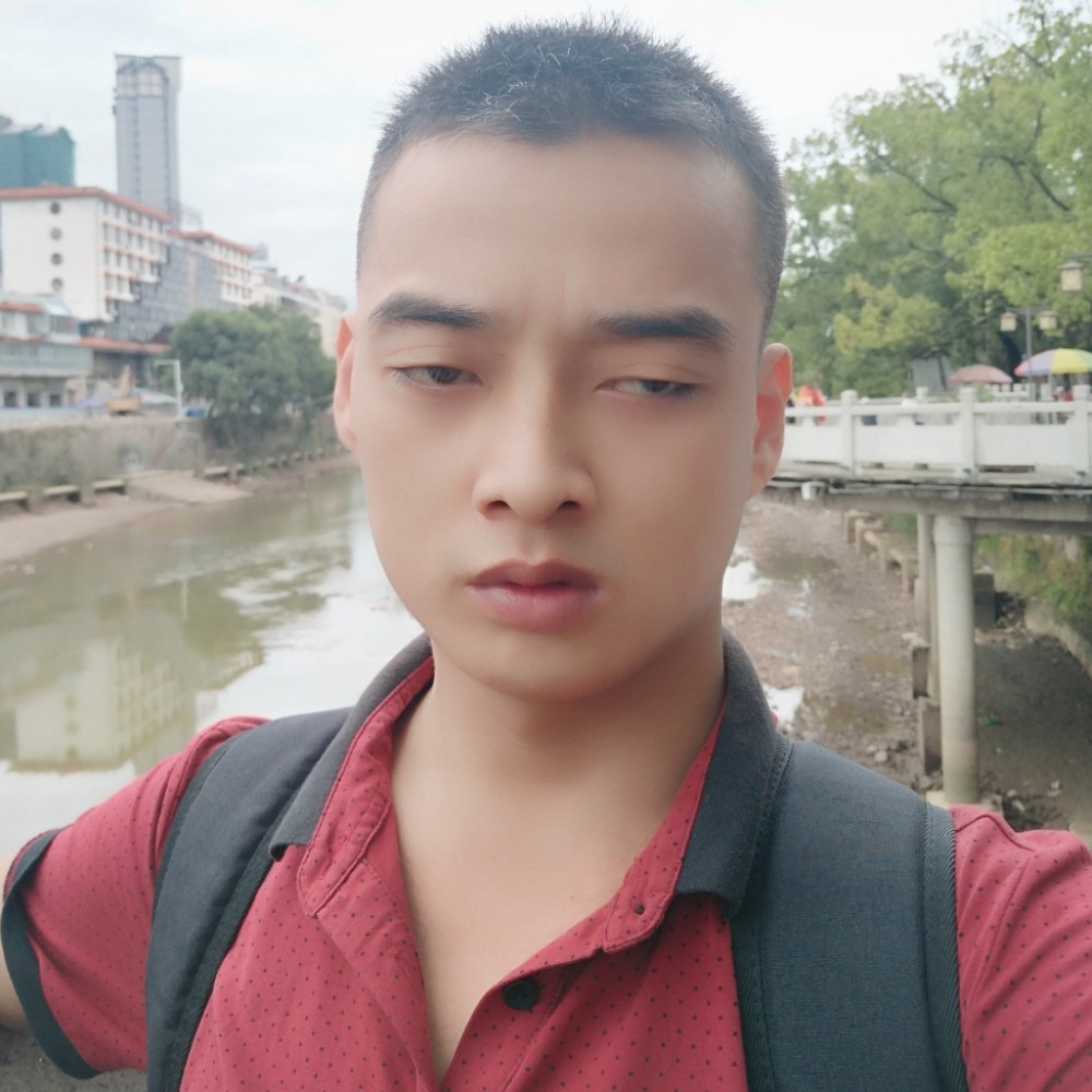 离开了天空的云的照片