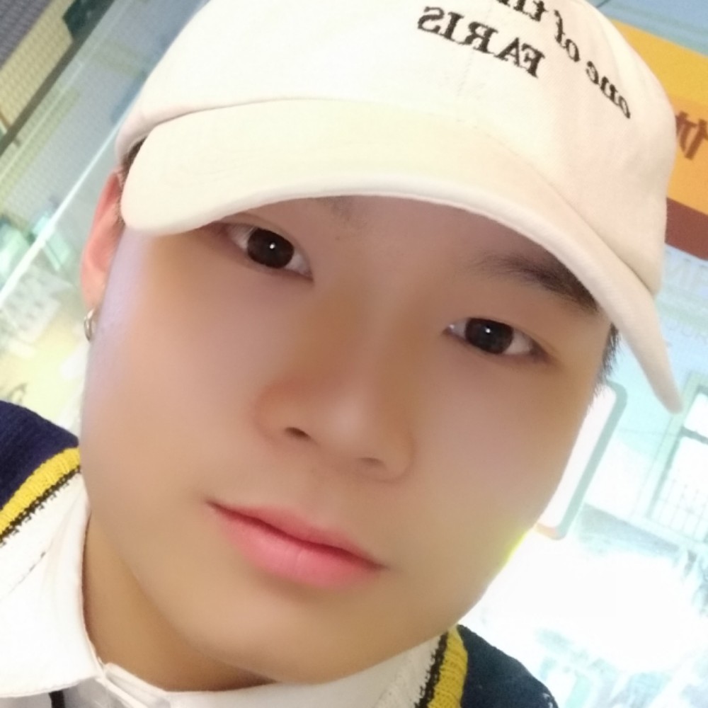 杨世伟本人的照片